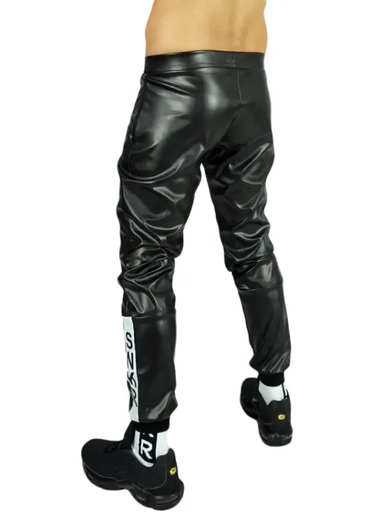 2PVC Pants SNKR.webp