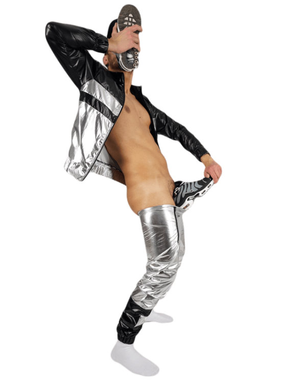 11Kinky Jacket Exhibit Silver.png