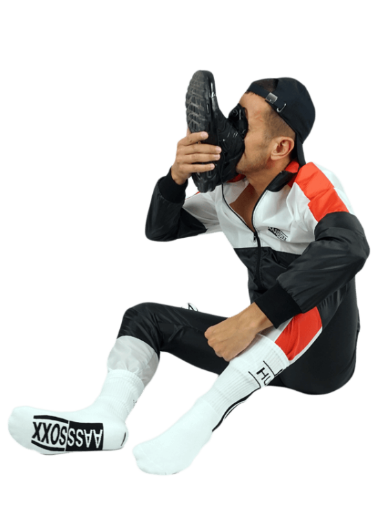 Raw Nylon Jacket Hung Black Red White12.png