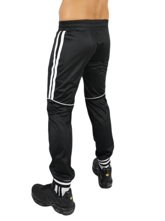 Shiny Sweatpants Vers II2.png