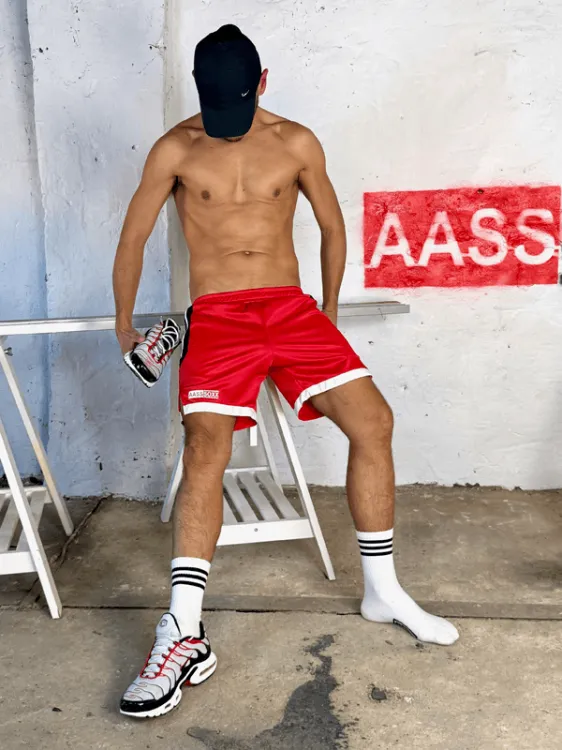 Shiny Sweatshorts Rocco Red3.png