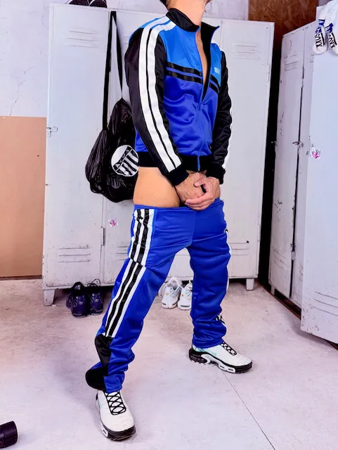 Shiny SweatShirt XXX.Cody Blue - 3.jpeg