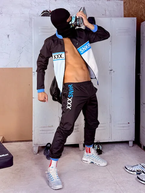 Rubbered Nylon Jacket XXX.original Blue - 7.jpeg