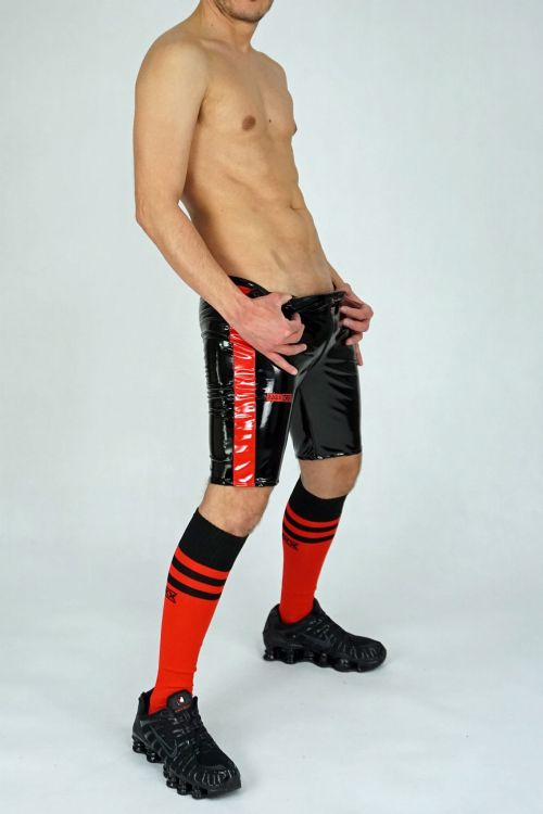 LATEX SHORTS LONG FUCKGATE BLACK RED7.JPG