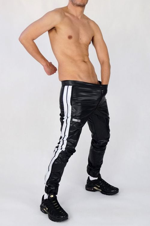 KINKY PANTS MASTER OF PIGS BLACK8.JPG