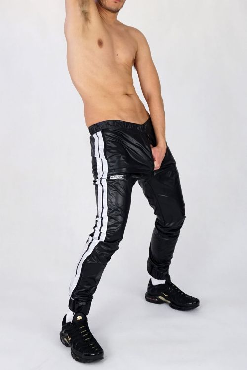 KINKY PANTS MASTER OF PIGS BLACK9.JPG