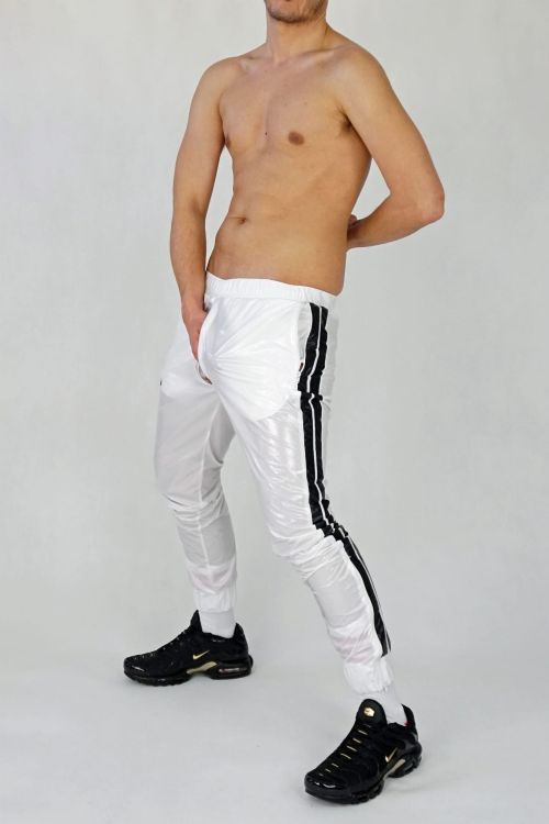 KINKY PANTS MASTER OF PIGS WHITE7.JPG